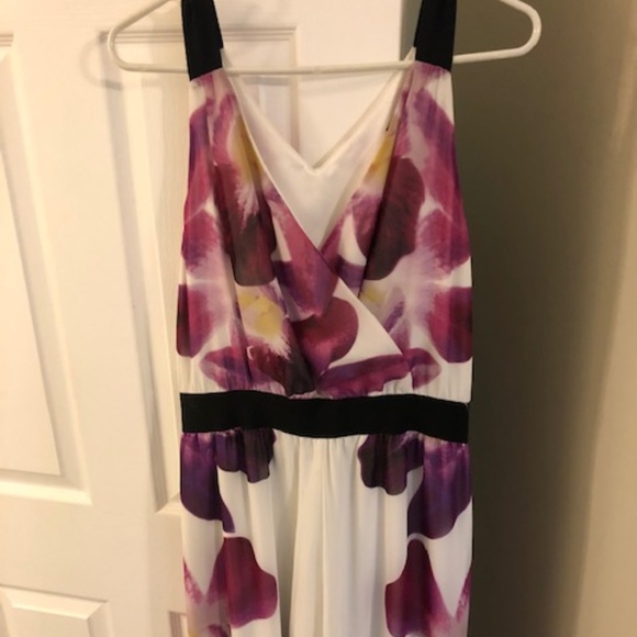 Express - White/Floral Dress Size Large - Picture 1 of 3